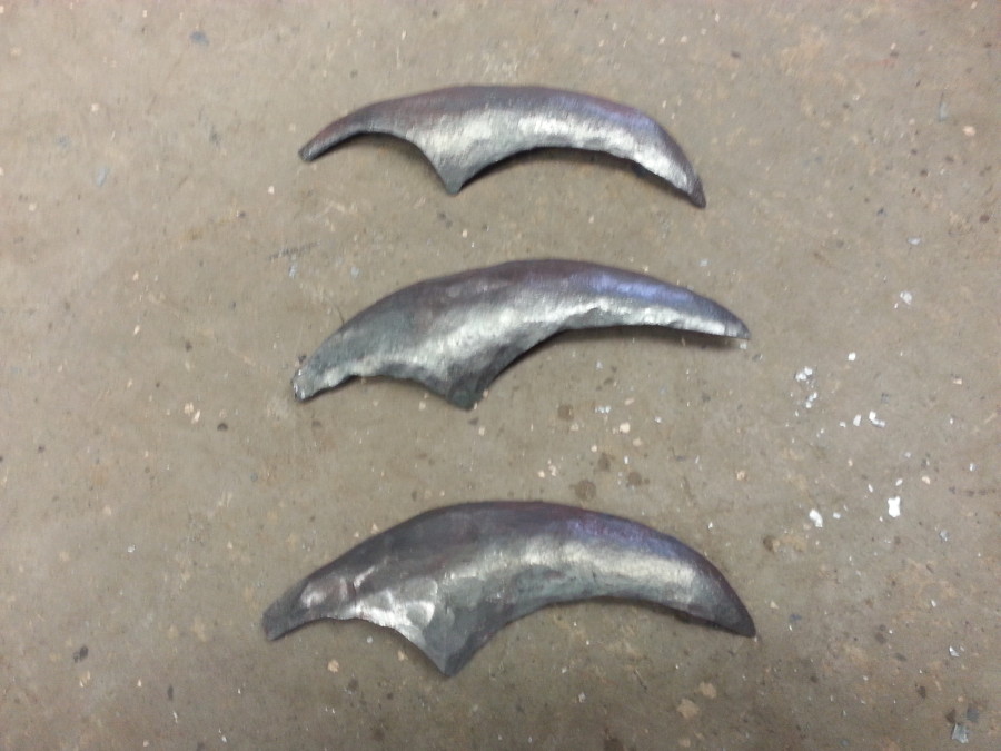 Freshly forged dragoon leaves